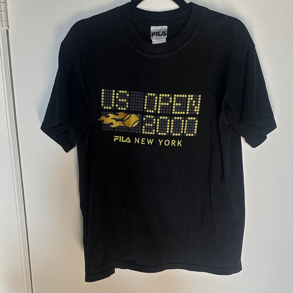 Fila Black T-Shirt with Yellow US Open 2000 Graphic vintage